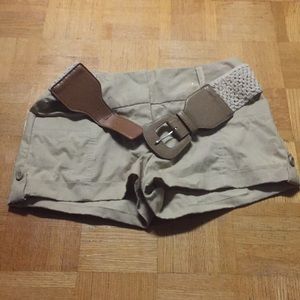 Guess Kaki shorts with belt